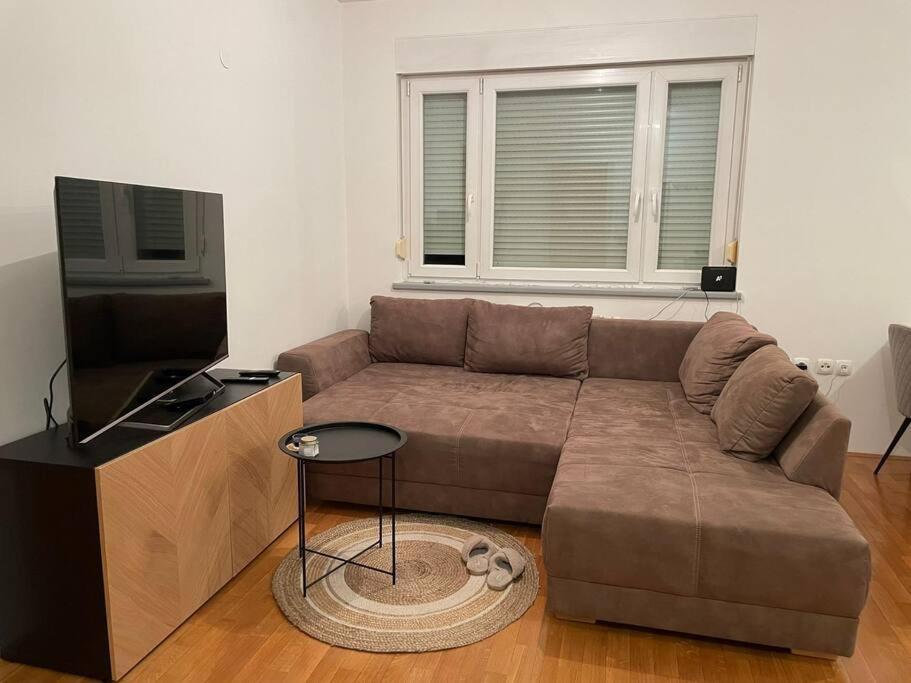 Mely Rose Apartment Любляна Екстериор снимка
